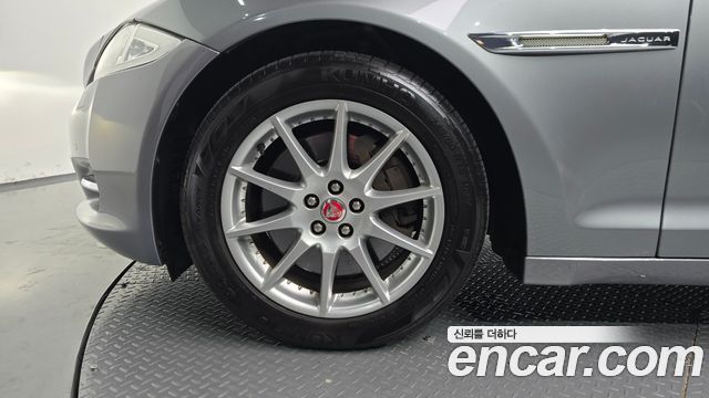 Jaguar XJ 2.0 Luxury SWB X351 — пробег 169 091 км