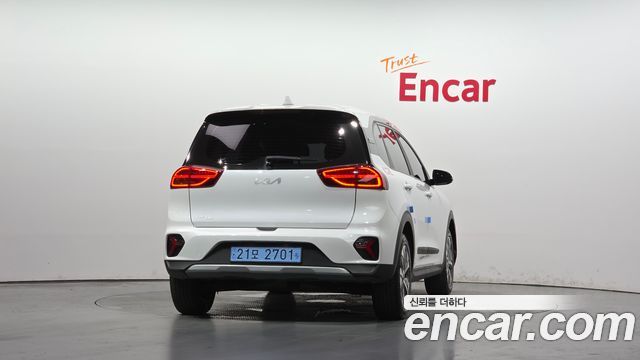 Kia Niro Earth — пробег 124 563 км — фото 4 из 5