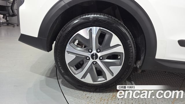 Kia Niro Earth — пробег 124 563 км — фото 5 из 5
