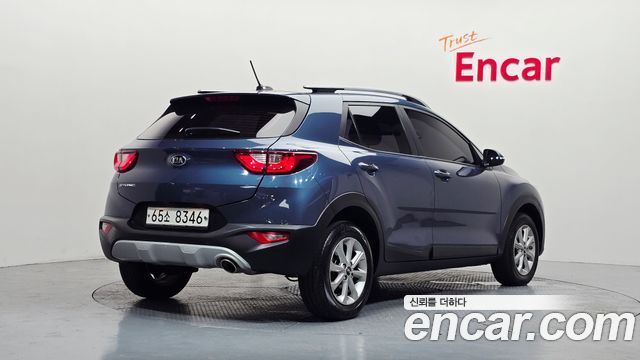 Kia Stonic из Кореи Encar