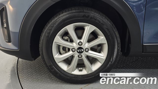 Kia Stonic из Кореи Encar