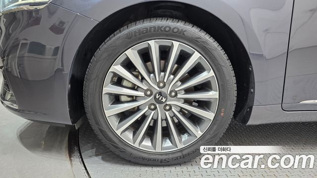Kia K7 из Кореи Encar