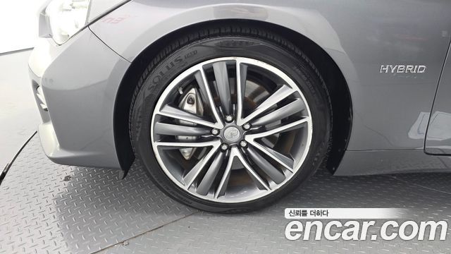 Infiniti Q50 3.5 Hybrid Essence — пробег 157 834 км
