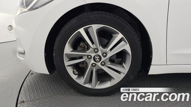 Hyundai AVANTE из Кореи Encar