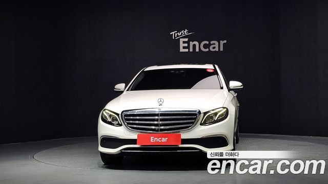 Mercedes-Benz E-Class из Кореи Encar