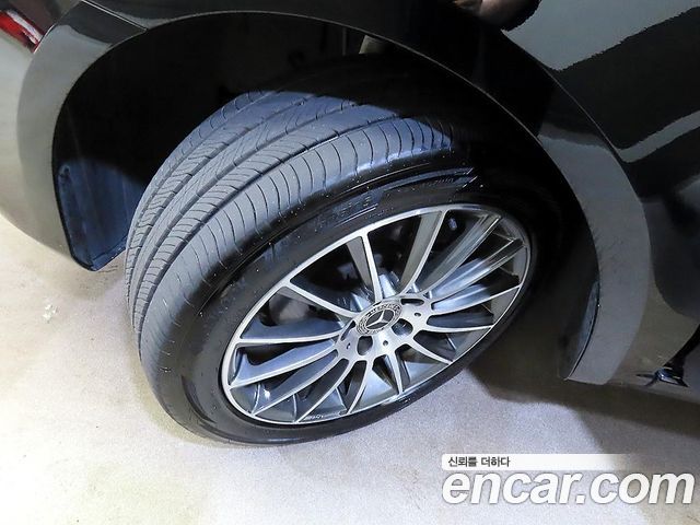 Mercedes-Benz V-Class из Кореи Encar