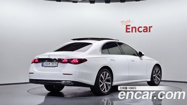 Mercedes-Benz E-Class из Кореи Encar