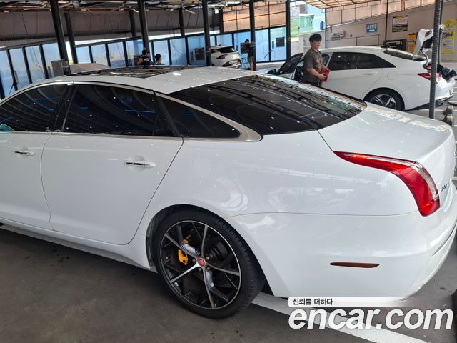 Jaguar XJ 3.0D Premium Luxury LWB X351 — пробег 238 000 км