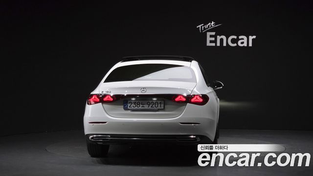Mercedes-Benz E-Class из Кореи Encar
