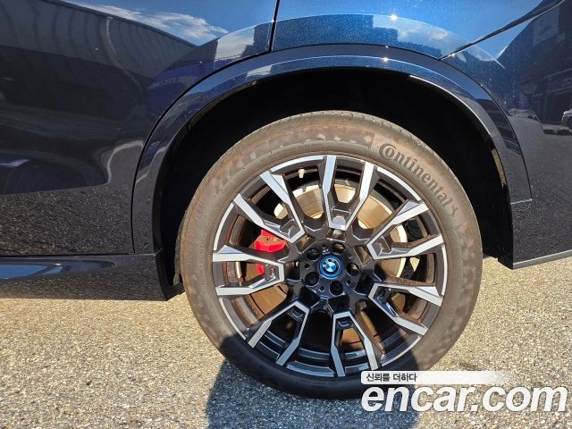 BMW X5 xDrive 50e M Sport — пробег 39 711 км — фото 5 из 5