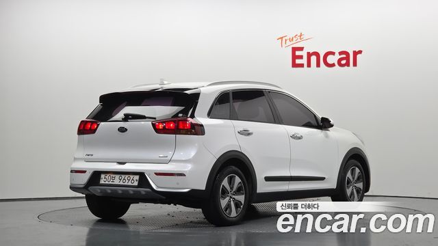 Kia Niro из Кореи Encar