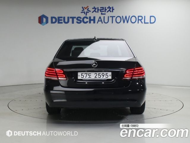 Mercedes-Benz E-Class E200 Elegance — пробег 45 830 км — фото 4 из 5