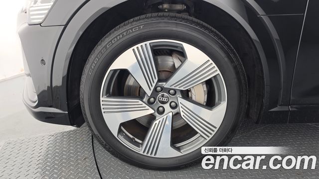 Audi e-tron 55 Quattro Sportback — пробег 51 473 км