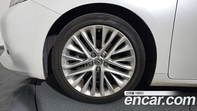 Lexus ES из Кореи Encar
