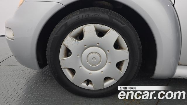 Volkswagen Beatle Deluxe 2.0 9C — пробег 172 051 км