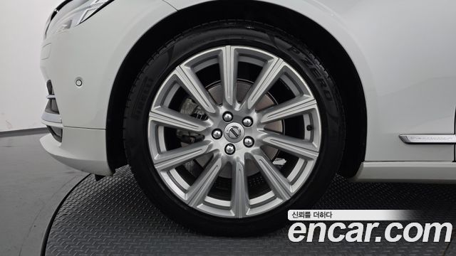 Volvo S90 T5 Inscription — пробег 45468 км