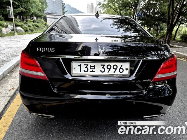 Hyundai Equus из Кореи Encar