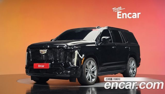 Cadillac Escalade 6.2 Sports Platinum — пробег 10 679 км