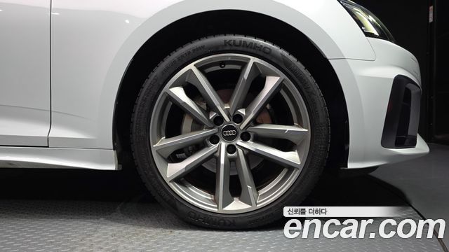 Audi A5 40 TDI Quattro Premium Sportback — пробег 30 060 км