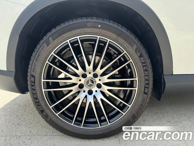 Mercedes-Benz GLC-Class GLC 300 4MATIC Avantgarde — пробег 1 000 км — фото 5 из 5