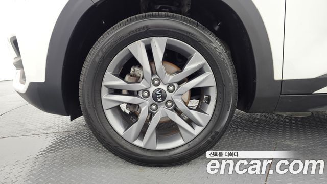 Kia Seltos из Кореи Encar