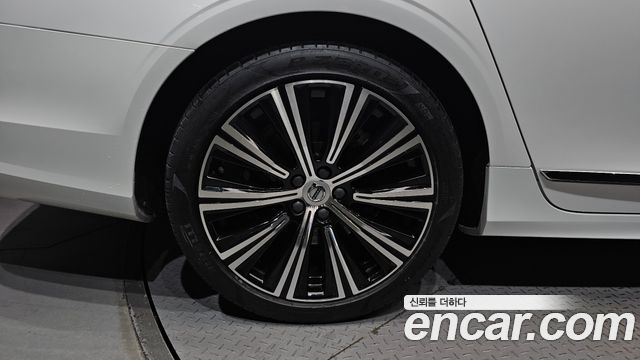 Volvo S90 B5 Ultimate Bright — пробег 46693 км