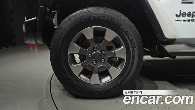 Jeep Wrangler 2.0 Overland Power Top 4Door 2021 — пробег 63 722 км