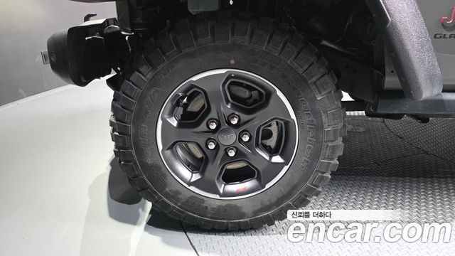 Jeep Gladiator 3.6 Rubicon 2023 — пробег 35 407 км