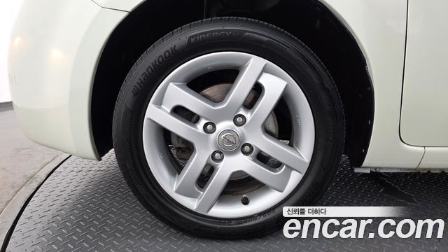 Nissan Cube 1.8 SL Z12 — пробег 174 196 км