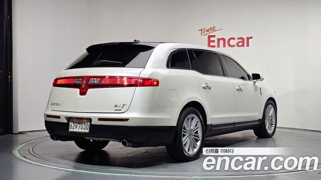 Lincoln MKT 3.5 — пробег 35 948 км — фото 2 из 5