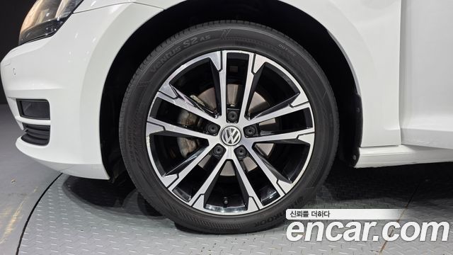 Volkswagen Golf из Кореи Encar