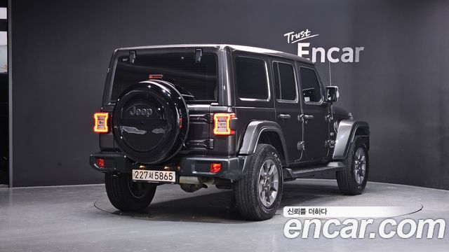 Jeep Wrangler 2.0 Overland Power Top 4Door — пробег 37999 км