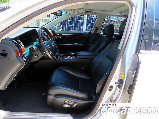 Lexus LS 5-seats XF40 — пробег 131 541 км