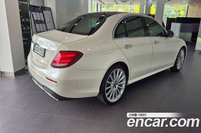 Mercedes-Benz E-Class из Кореи Encar