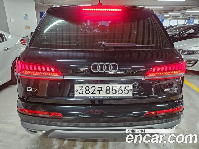 Audi Q7 из Кореи Encar