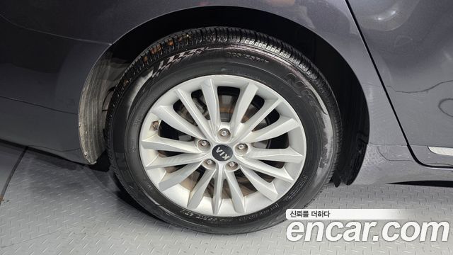 Kia K7 из Кореи Encar