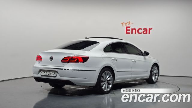 Volkswagen CC 2.0 TSI — пробег 110 870 км — фото 2 из 5