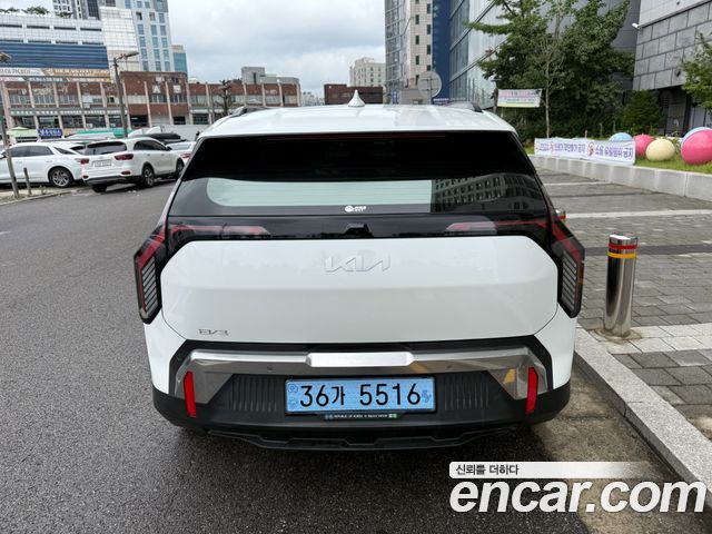 Kia EV3 из Кореи Encar