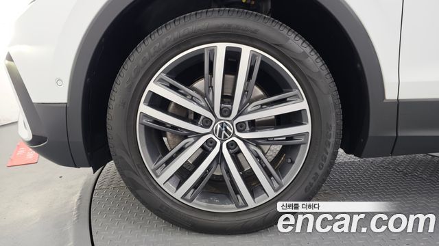 Volkswagen Tiguan 2.0 TSI Prestige — пробег 45 280 км — фото 5 из 5