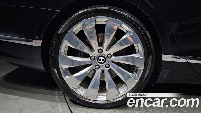 Bentley Flying Spur из Кореи Encar