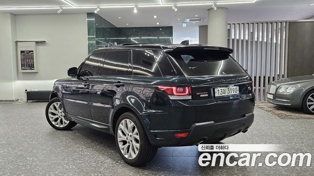 Land Rover Range Rover Sport 3.0 SDV6 AB Dynamic — пробег 98 894 км — фото 2 из 5