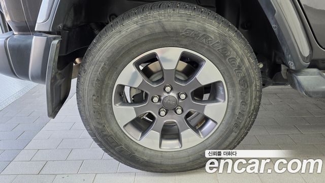 Jeep Wrangler 2.0 Overland Power Top 4Door — пробег 95864 км