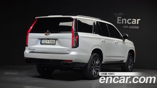 Cadillac Escalade 6.2 Sports Platinum — пробег 18 515 км