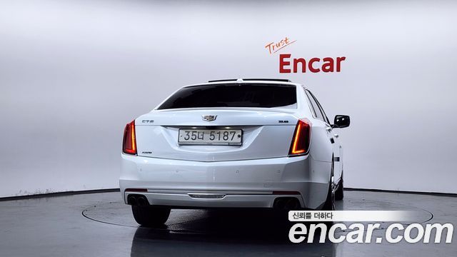 Cadillac CT6 3.6 Platinum AWD — пробег 114 093 км