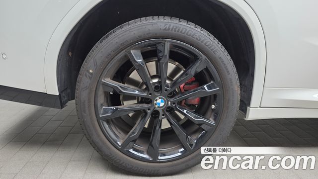 BMW X4 xDrive20i M Sport Pro Special Edition — пробег 12 916 км — фото 5 из 5