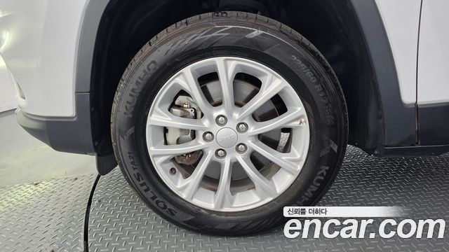Jeep Cherokee 2.4 Longitude AWD — пробег 38 258 км — фото 5 из 5
