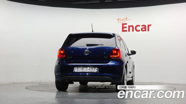 Volkswagen Polo 1.6 TDI R-Line 5th — пробег 113 318 км