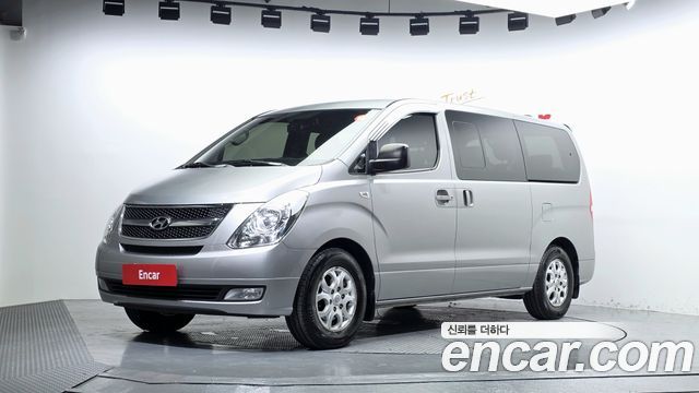 Hyundai Starex 11-Seater Wagon CVX Luxury — пробег 262 655 км — фото 1 из 5