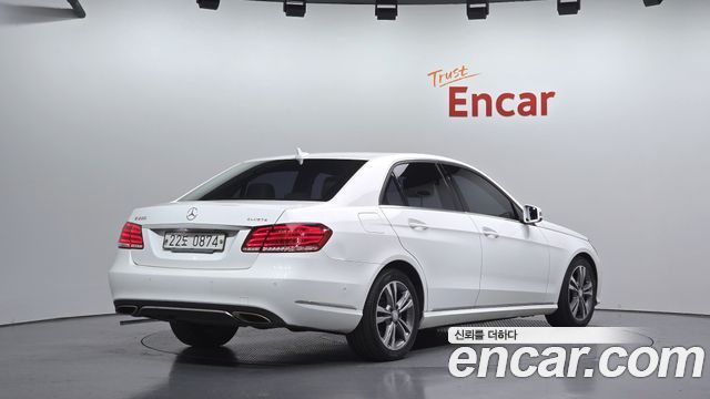 Mercedes-Benz E-Class E220 Bluetec Avantgarde — пробег 177 198 км — фото 2 из 5