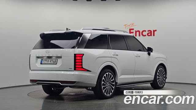 Hyundai Palisade HEV 2.5T 4WD 9-Seater Calligraphy — пробег 13 188 км — фото 2 из 5